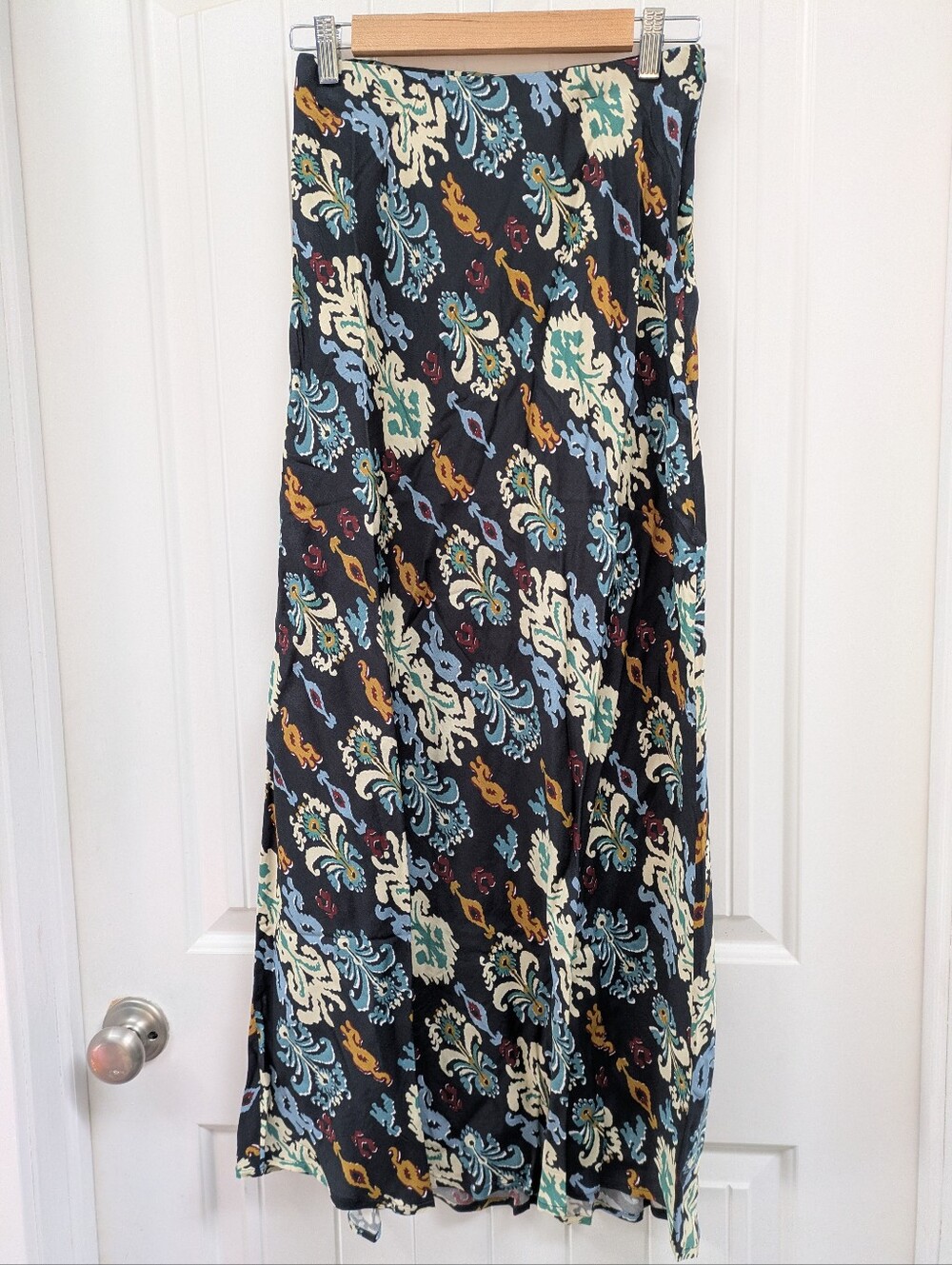 Sonmer Navy Print Maxi Skirt